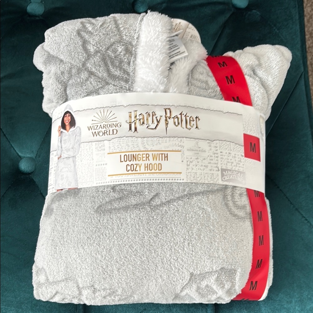 Harry potter robe from Warner Bros. NWT